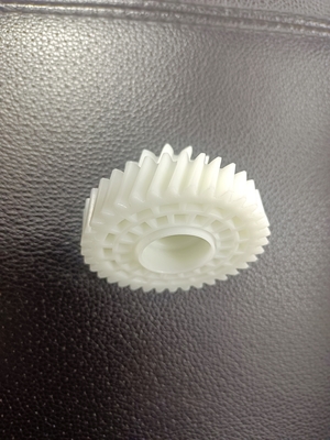 Custom White Gear Plastic Mould: sản xuất chuyên nghiệp, thiết kế tinh tế