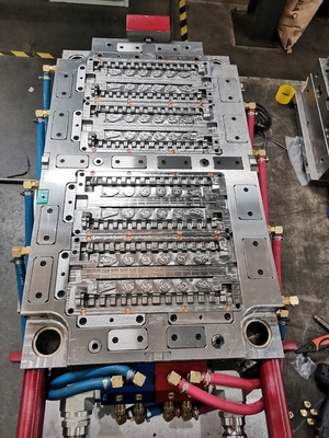 Performance Guaranteed Smooth And Serviceable Car Parts Casting Mold with Long-lasting Life Span